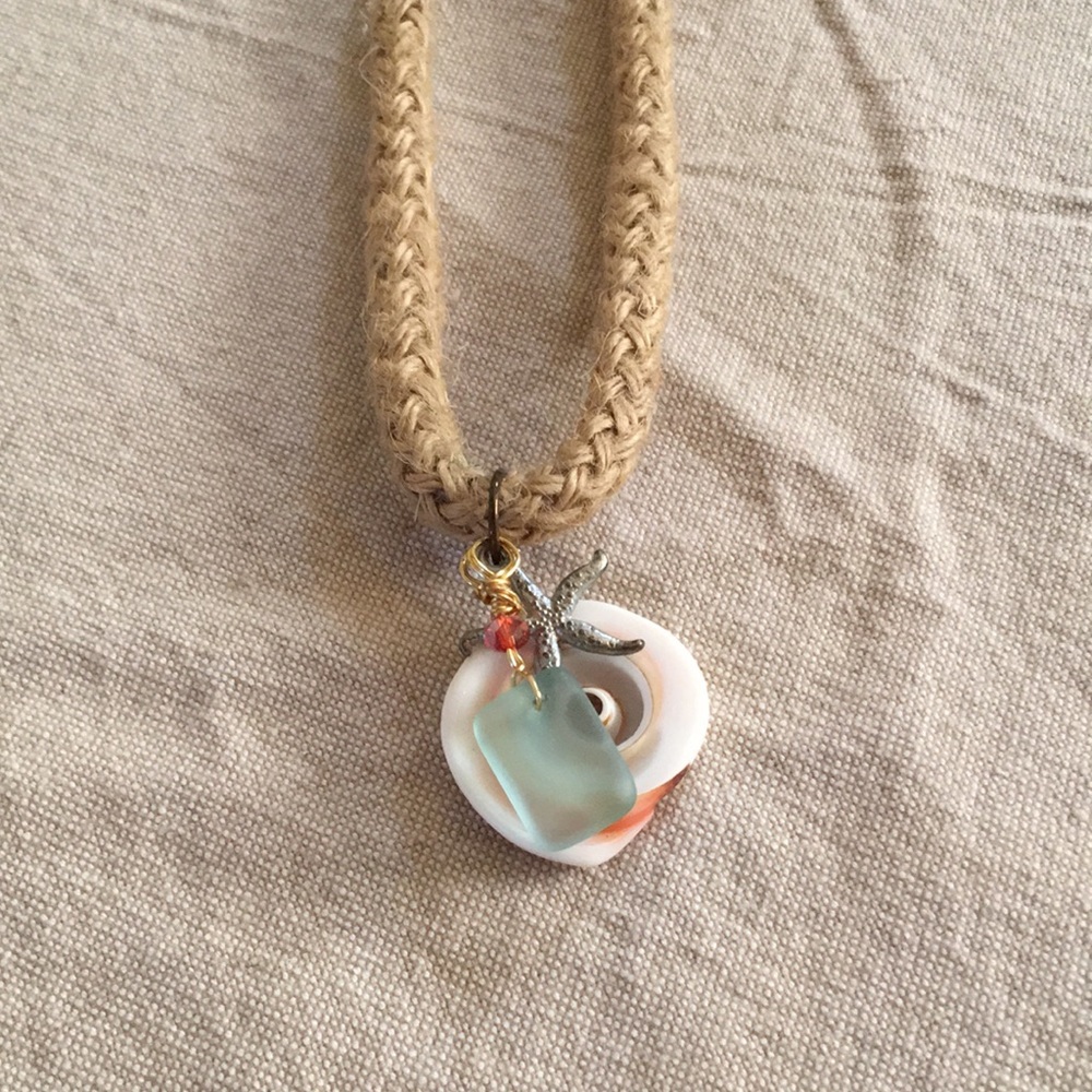 Necklace. Shell, sea glass, starfish and crystal.